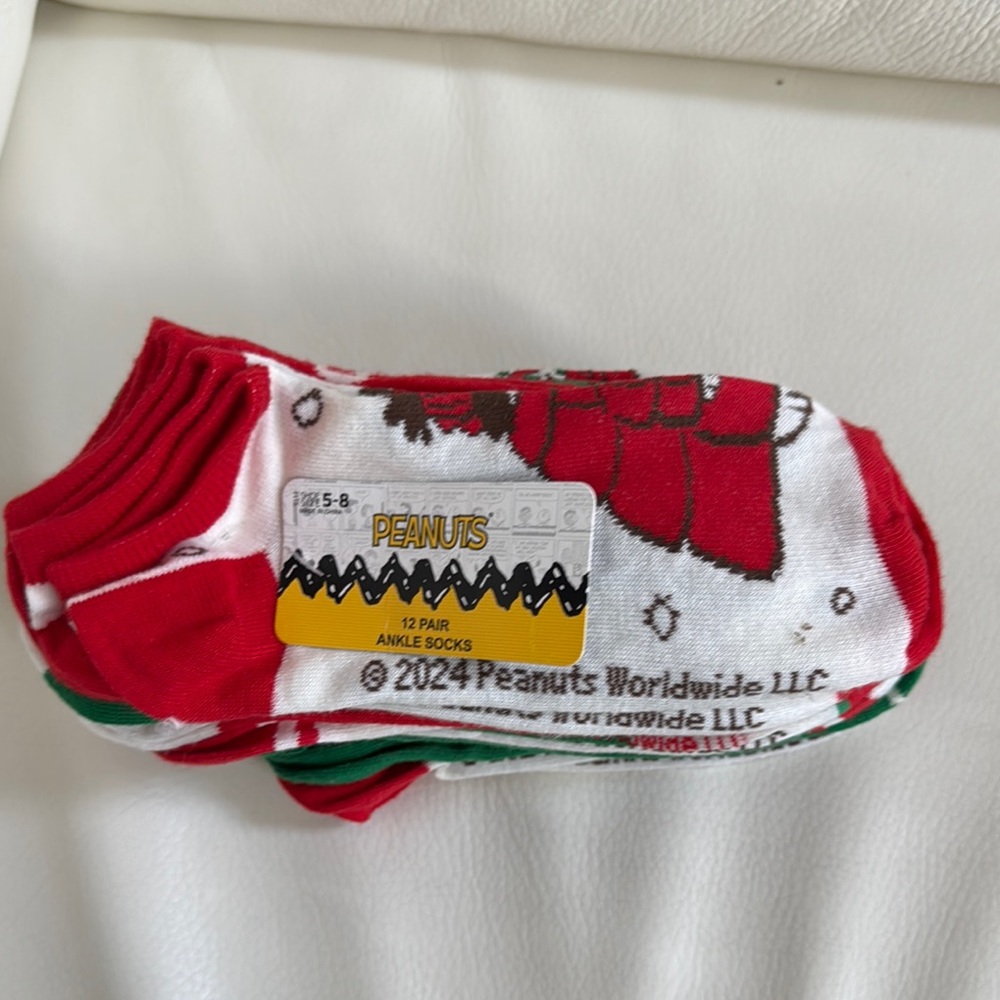 Peanuts -Snoopy Ankle Socks (12 pairs)